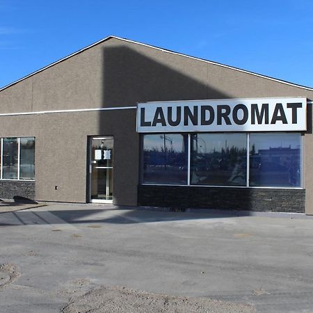 Arbour Ridge Inn & Suites Kindersley Esterno foto